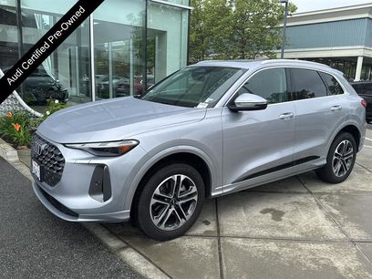 Used 2025 Audi Q5 Premium w/ Convenience Package