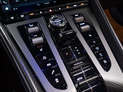 Used 2024 Aston Martin DB12 Convertible image 60