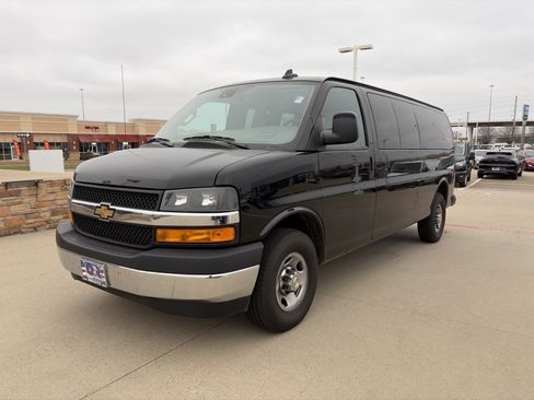 Used 2024 Chevrolet Express 3500 LT w/ LT Preferred Equipment Group image 1
