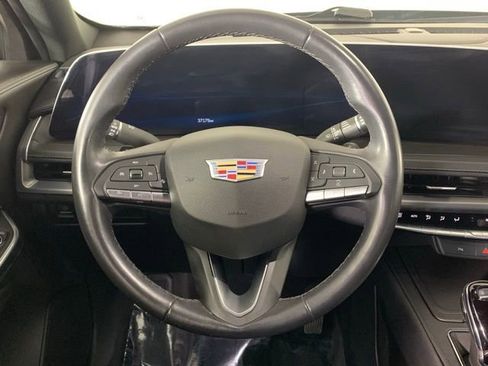 Used 2024 Cadillac XT4 Premium Luxury image 15
