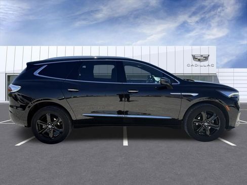 Used 2024 Buick Enclave Essence w/ Experience Buick Package image 2