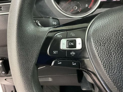 Used 2020 Volkswagen Tiguan S w/ 3rd Row Seat Package AWD/4WD image 9