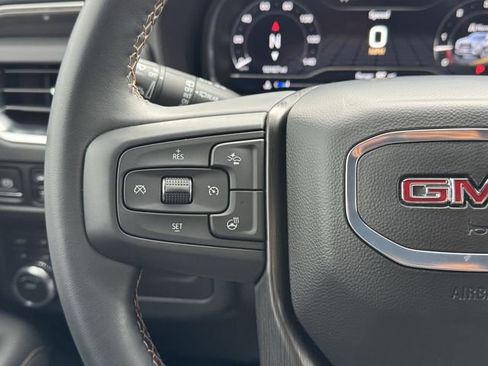 Used 2024 GMC Yukon AT4 w/ Technology Package image 12