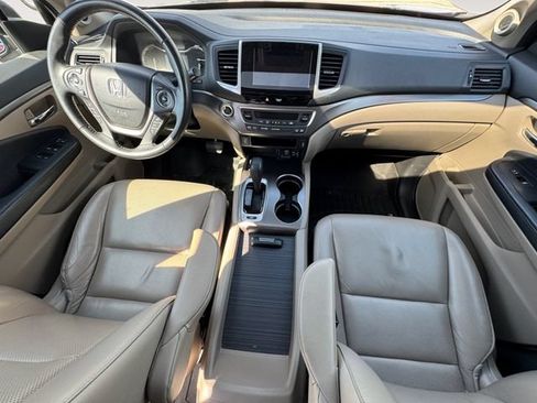Used 2019 Honda Ridgeline RTL-T image 10