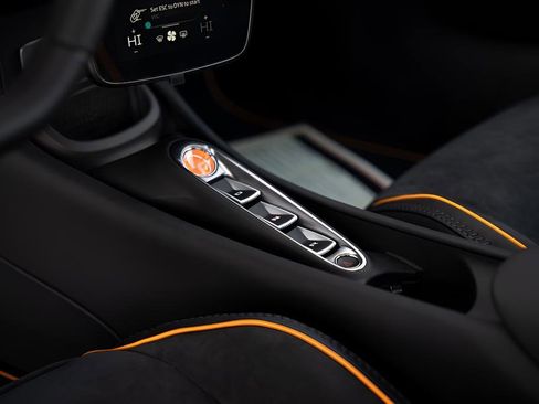 New 2026 McLaren Artura Spider RWD image 45