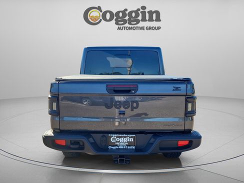 Used 2024 Jeep Gladiator Sport image 10