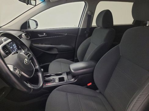 Used 2020 Kia Sorento LX w/ LX I4 Convenience Package FWD image 17