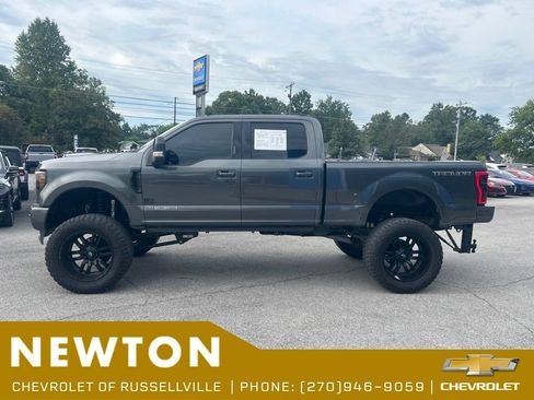 Used 2019 Ford F250 Lariat w/ Lariat Ultimate Package AWD/4WD image 11
