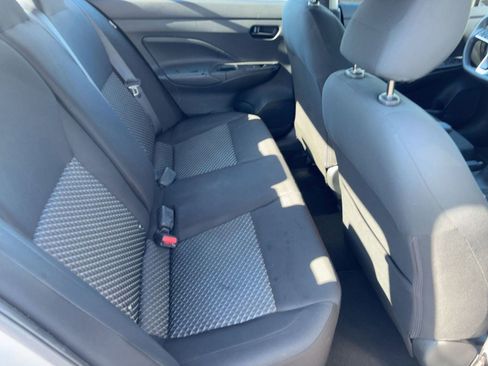 Used 2020 Nissan Versa S image 28