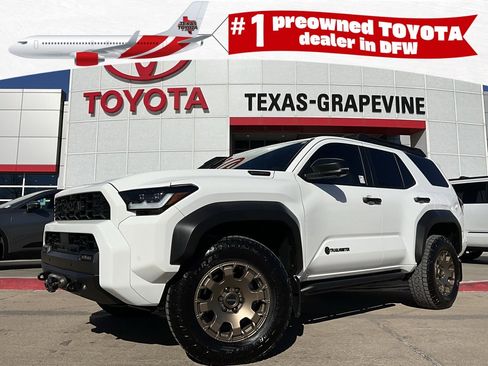 Used 2025 Toyota 4Runner Trailhunter image 1