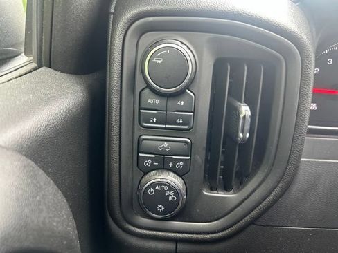 Used 2021 Chevrolet Silverado 1500 Custom Trail Boss w/ Safety Confidence Package AWD/4WD image 19