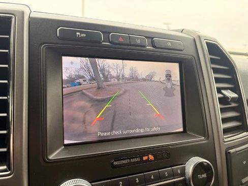 Certified 2020 Ford Expedition XLT w/ Equipment Group 201A image 21