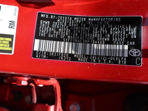 Used 2021 Toyota Corolla LE FWD image 38
