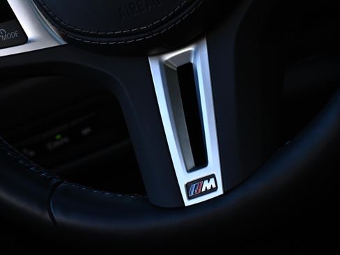 Certified 2025 BMW X6 M60i w/ Executive Package image 25