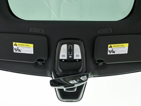 New 2026 Volvo XC90 T8 Plus w/ Protection Package AWD/4WD image 19