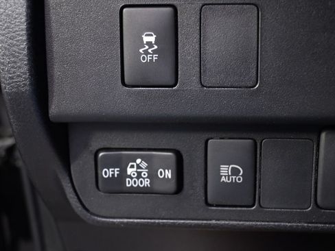 Used 2023 Toyota Tacoma SR AWD/4WD image 24