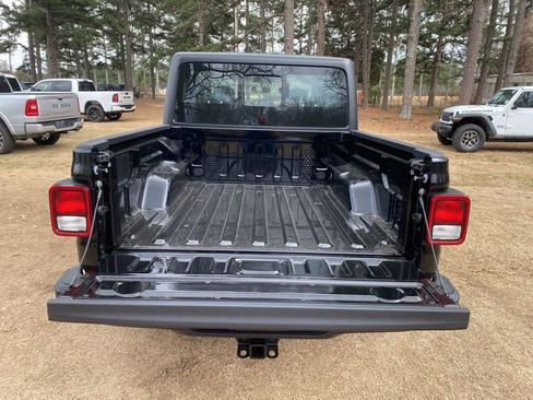 New 2026 Jeep Gladiator Sport image 13