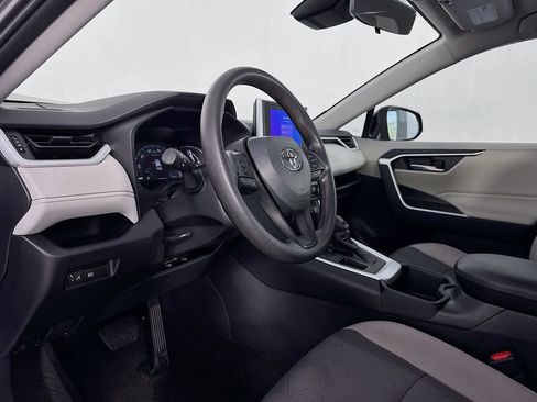 Used 2024 Toyota RAV4 XLE image 12