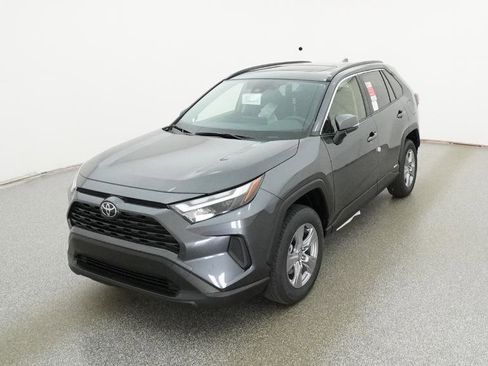 New 2025 Toyota RAV4 XLE image 5