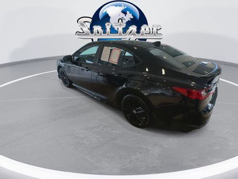 Certified 2025 Toyota Camry SE image 6