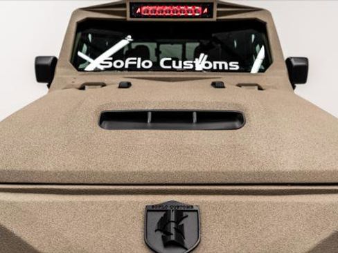 Used 2026 Jeep Gladiator Sport image 24