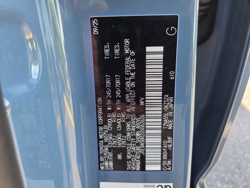 Used 2025 Toyota 4Runner SR5 AWD/4WD image 18