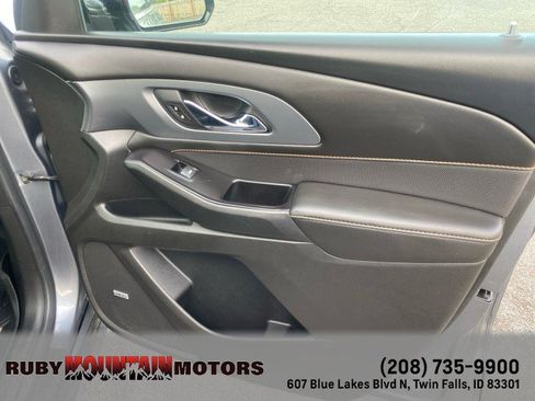 Used 2020 Chevrolet Traverse Premier AWD/4WD image 34
