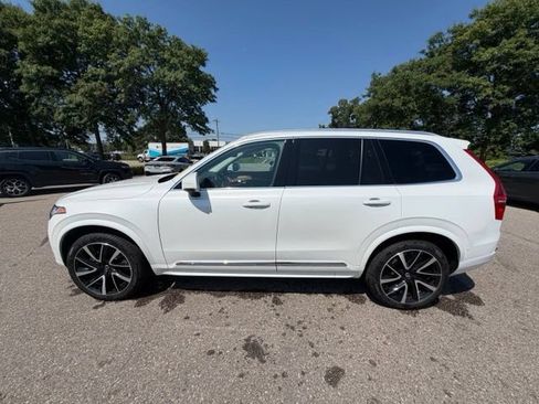 Used 2025 Volvo XC90 B5 Plus w/ Protection Package Premier AWD/4WD image 11