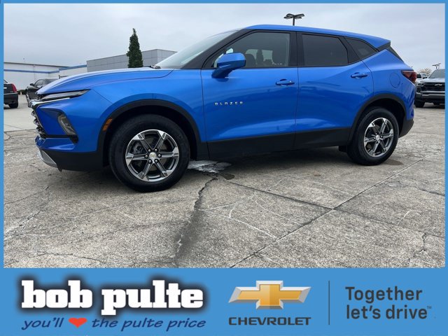 Used 2024 Chevrolet Blazer LT w/ Driver Confidence Package FWD image 1