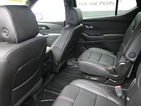 Used 2023 Chevrolet Traverse RS w/ LPO, Floor Liner Package AWD/4WD image 24