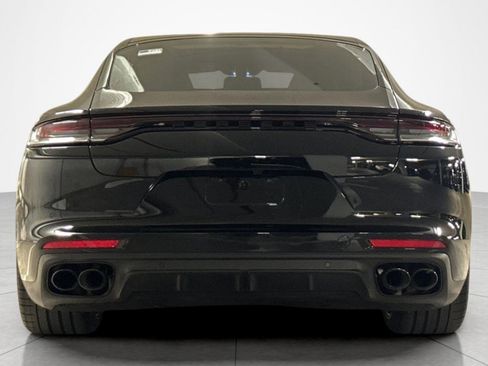Used 2023 Porsche Panamera image 4
