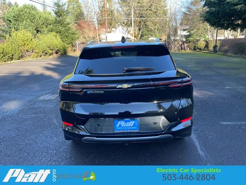 Used 2025 Chevrolet Equinox EV LT w/ Convenience Package image 9