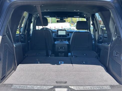 Used 2022 Chevrolet Tahoe RST w/ Luxury Package image 35