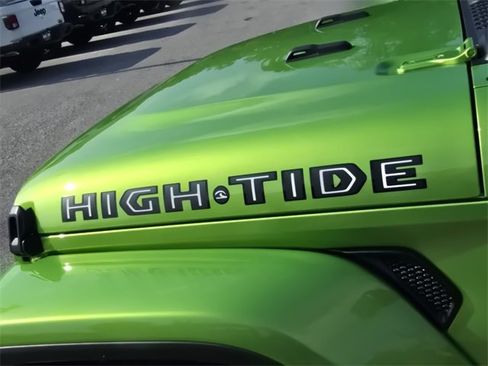 New 2025 Jeep Gladiator Sport image 9