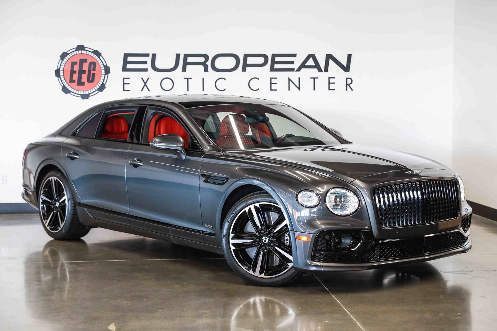 Used 2021 Bentley Flying Spur W12 AWD/4WD image 1