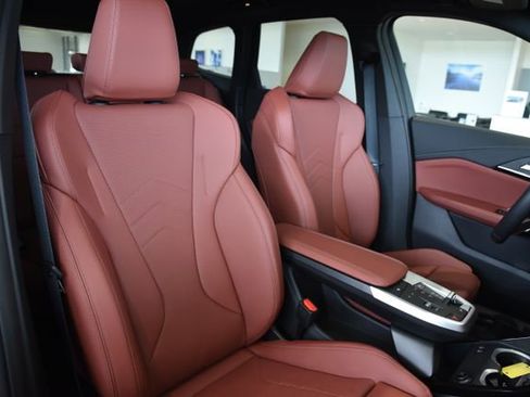 Used 2026 BMW X1 xDrive28i w/ Technology Package image 23