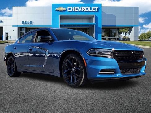 Used 2020 Dodge Charger SXT w/ Blacktop Package image 1