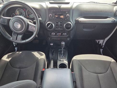 Certified 2018 Jeep Wrangler Unlimited Sport S image 7