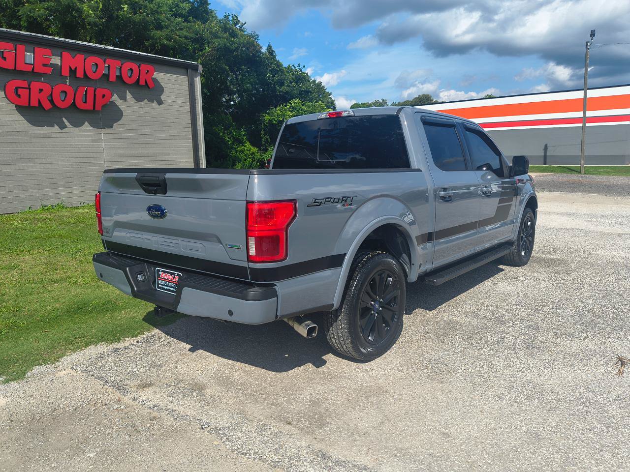 Used 2019 Ford F150 XLT w/ Equipment Group 302A Luxury AWD/4WD image 8