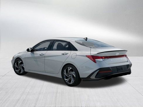 New 2026 Hyundai Elantra SEL Sport Premium FWD image 5