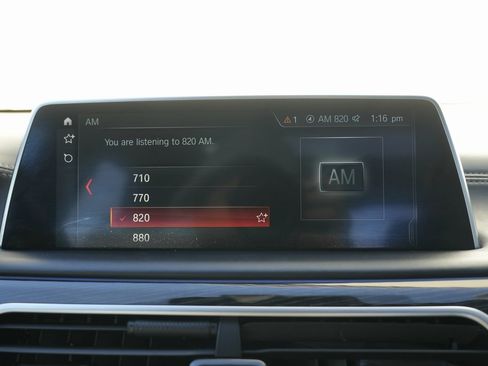 Used 2016 BMW 750i xDrive image 64