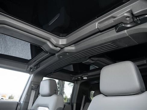 Used 2024 GMC Hummer EV 2X w/ Extreme Off-Road Package image 76