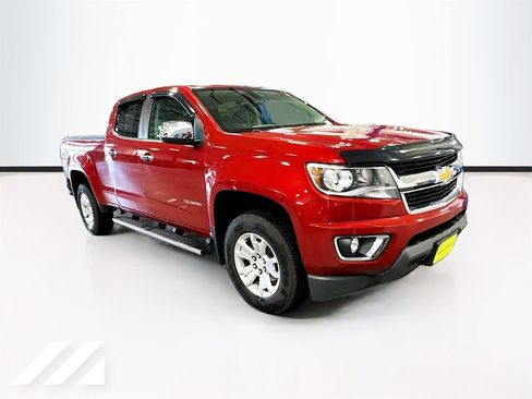 Used 2015 Chevrolet Colorado LT w/ Luxury Package AWD/4WD image 3
