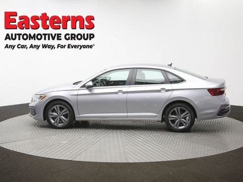 Used 2024 Volkswagen Jetta SE FWD image 59
