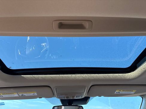 Used 2022 Honda CR-V EX-L image 6