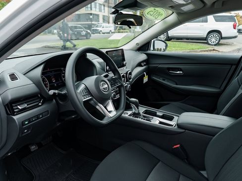 New 2025 Nissan Sentra SV w/ Trunk Package image 20