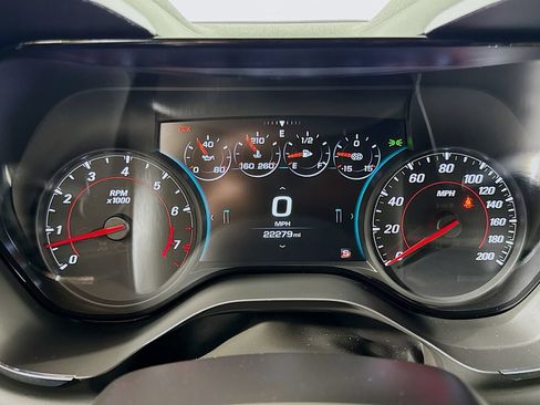 Used 2018 Chevrolet Camaro ZL1 RWD image 42