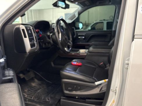 Used 2018 GMC Sierra 1500 SLT w/ Enhanced Driver Alert Package RWD image 7