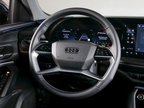 Certified 2025 Audi Q5 Premium w/ Convenience Package AWD/4WD image 13