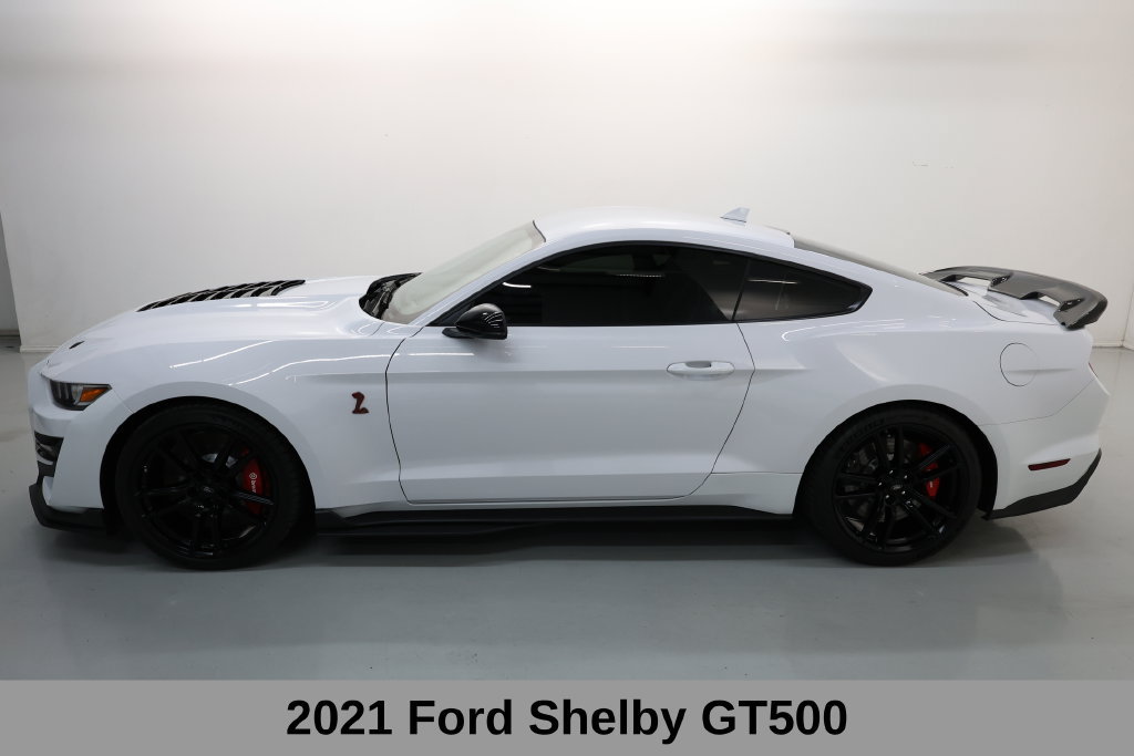 Used 2021 Ford Mustang Shelby GT500 w/ Technology Package RWD image 12